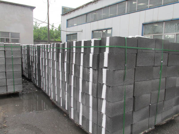 什么是自保溫砌塊符合墻板？它的優(yōu)勢(shì)有哪些？